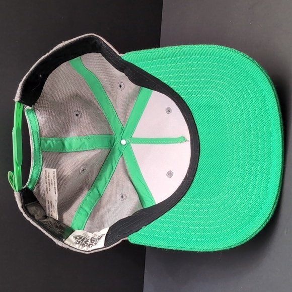 Nintendo Super Mario Luigi Gray/Green Snapback Hat. - Picture 7 of 10